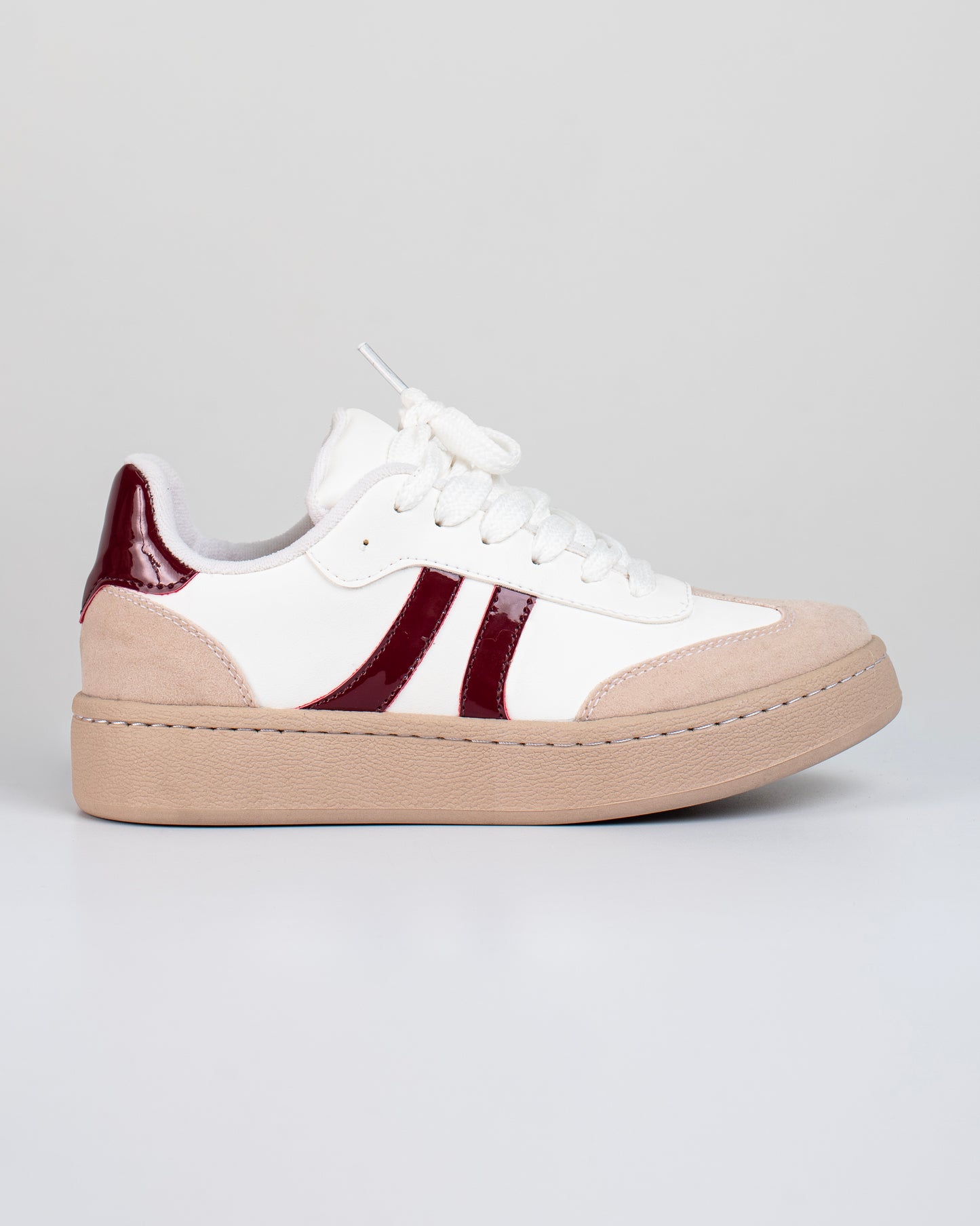 Tenis E162 Estilo Clásico 👟✨