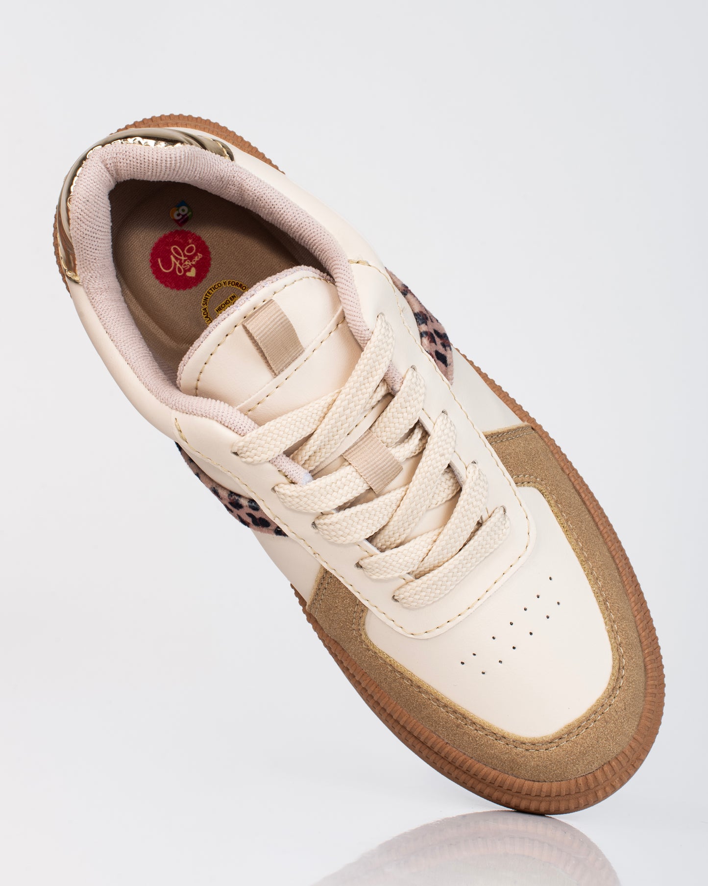 Tenis V687 👟✨