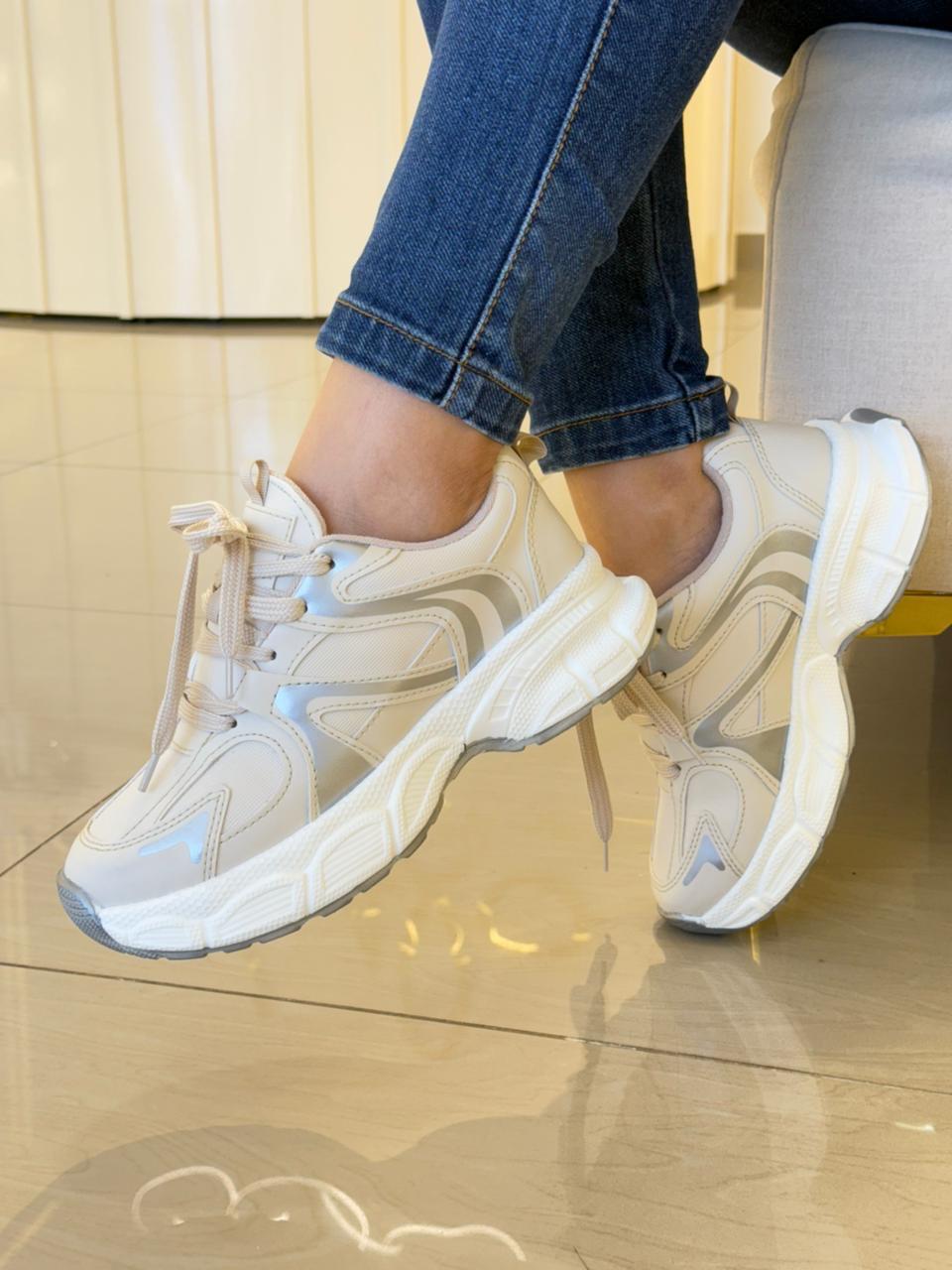 Tenis V609 Shantal 👟✨